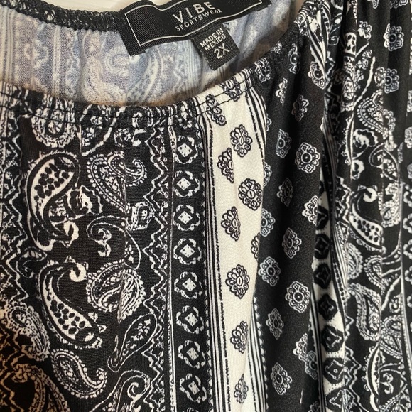 Brand New! Vibe Sportswear Black and White Vertical Striped Printed Dress Sz 2X - Picture 10 of 10